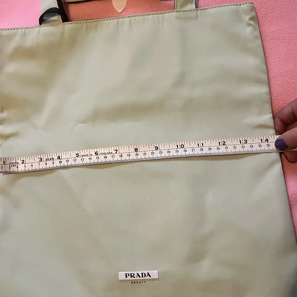 Prada Beauty Reversible Tote with Zip Pouch - Mint Green reverses to Black BNIB - Picture 6 of 16
